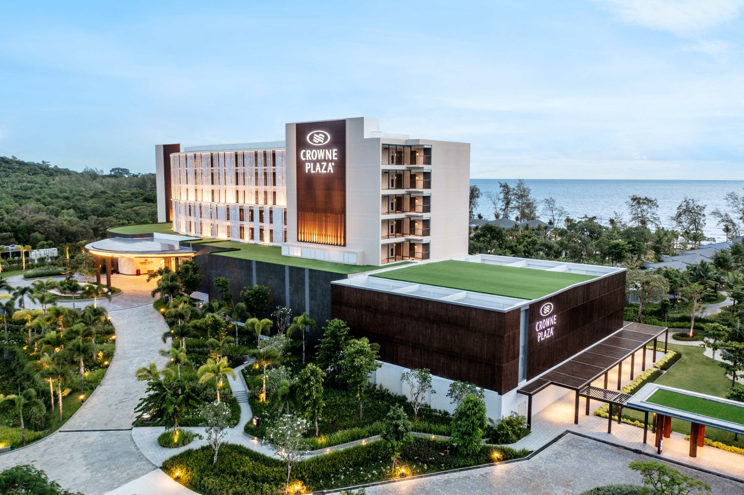 Crowne Plaza Phu Quoc Starbay