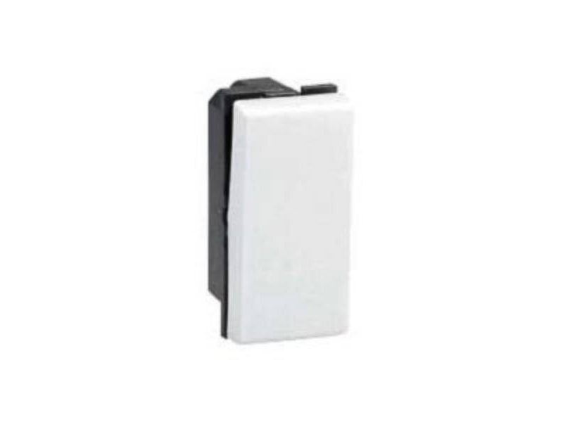 1 way switch 654304 16AX 1 module