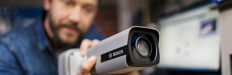 Camera quan sát Bosch DINION IP bullet 4000 HD