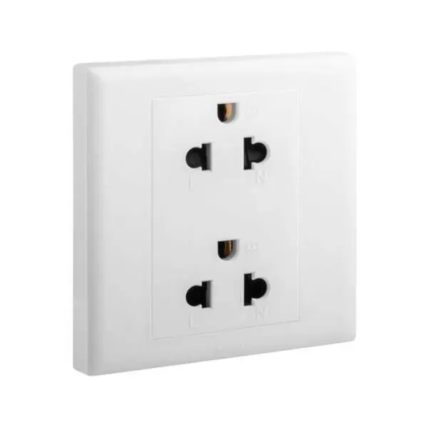 Double 3-Pin Socket 16A 618064